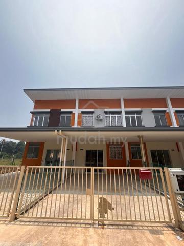 Double Storey House For Rent 1