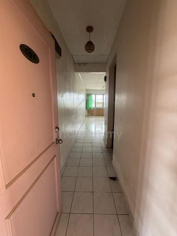 Apartment at Bandar Sri Damansara 1