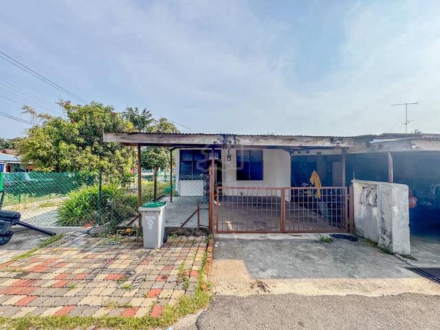 2403sqft | TERMURAH🔥 Corner Lot Single Storey Bakri Batu 6 Muar Johor 1
