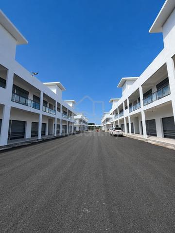 Facing Mainroad Shop For Sale 1