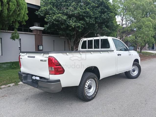 2018 Toyota HILUX 2.4 MT SINGLE CAB (M) - 2