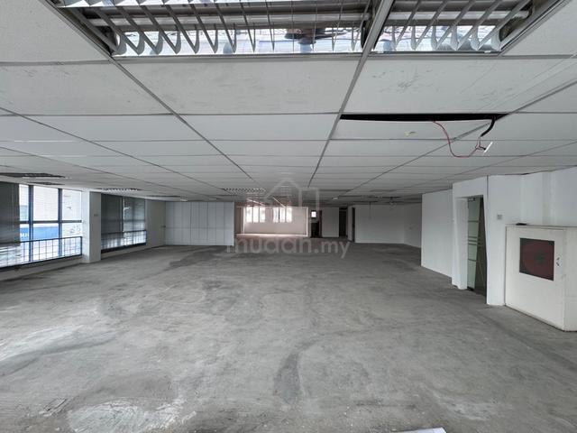 Corner Office space 3000 square feet with Lift Ampang Point 1