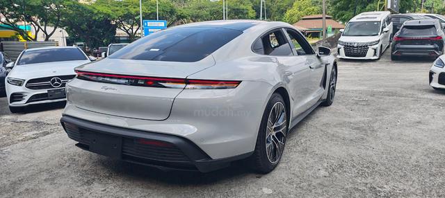 2024 Porsche TAYCAN SEDAN PERFORMANCE PLUS - 5