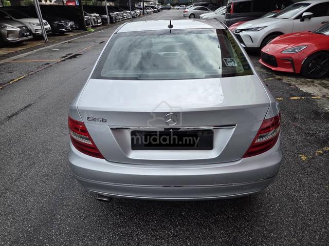 2011 Mercedes Benz C250 1.8cc AVG (FREE 1 YR WRTY) - 2