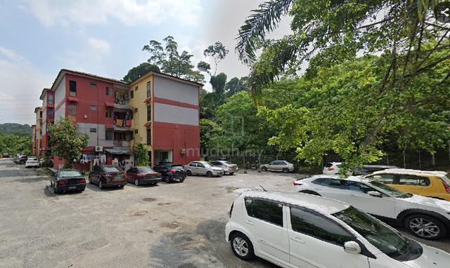 Bilik Lelaki Sopan Santun Selayang, Pangsapuri Nuri, Percuma Bil 1