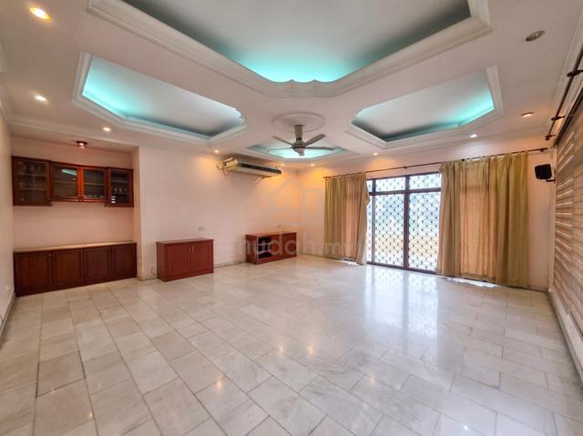 Jalan Kampar Ipoh 2 Storey Bungalow 8Bedrooms Chinese area 1