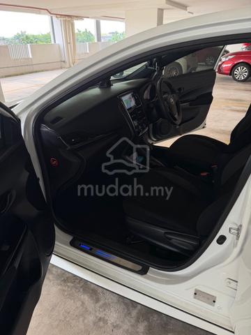2021 Toyota YARIS 1.5 E (A) - 4