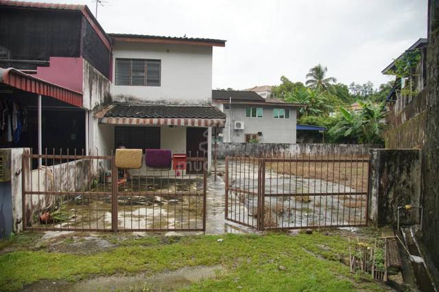 Double Storey Terrace House 1