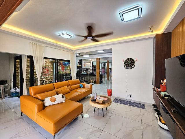 [KITCHEN CAB + EXPENSIVE RENO +GATED GUARD] Laman Putra, Putra Heights 1