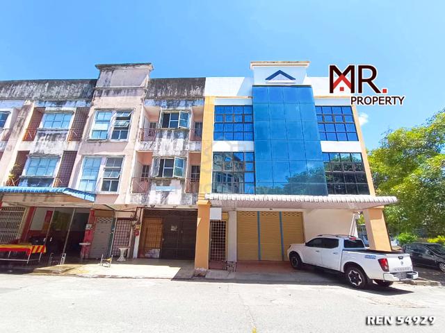 CORNER LOT 3 Storey Shop Lot Taman Bandar Baru FOR SALE 1