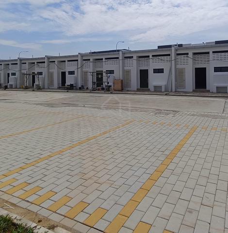 Compass kuala langat Banting Single Storey End Lot link Factory 1