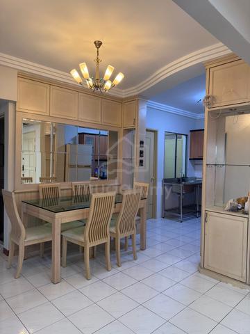 Villa Emas 1