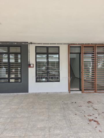 Pahang Kuantan Partially Furnished 1.5-Storey Terraced House For Rent 1