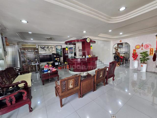 Taman megah kepong bungalow house 2 storey kepong baru for sell 1
