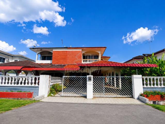 Rumah Besar, Tanah Luas 3,040 Sqft di Kluang 1