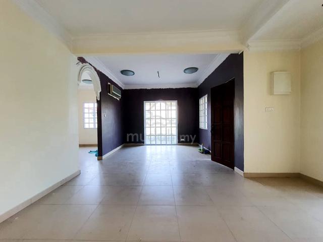 End Lot 2 Storey House D'kayangan Seksyen 13 Shah Alam 1