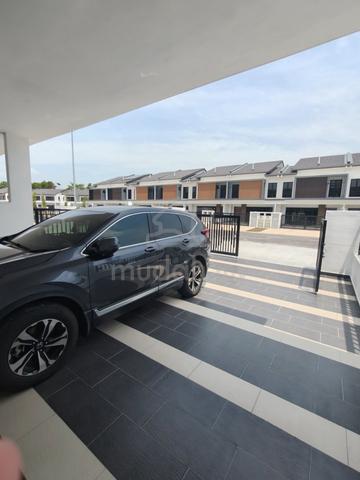 Aspira Lakehome Double Storey Fully Furnished Good Condition 1