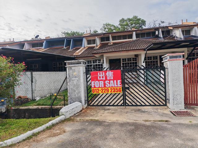 Taman Perling 1