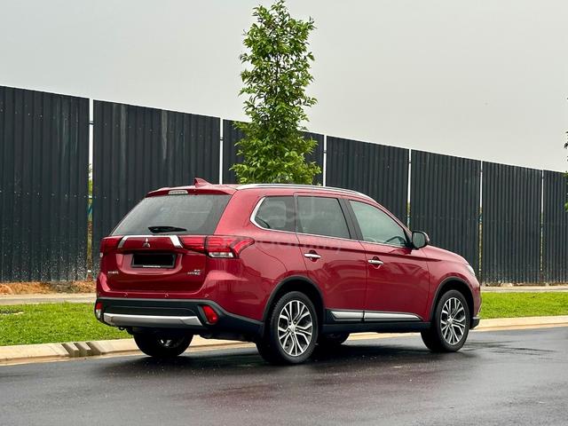 Mitsubishi Outlander 2.0 AWD🔥Full Loan‼️‼️‼️ - 3