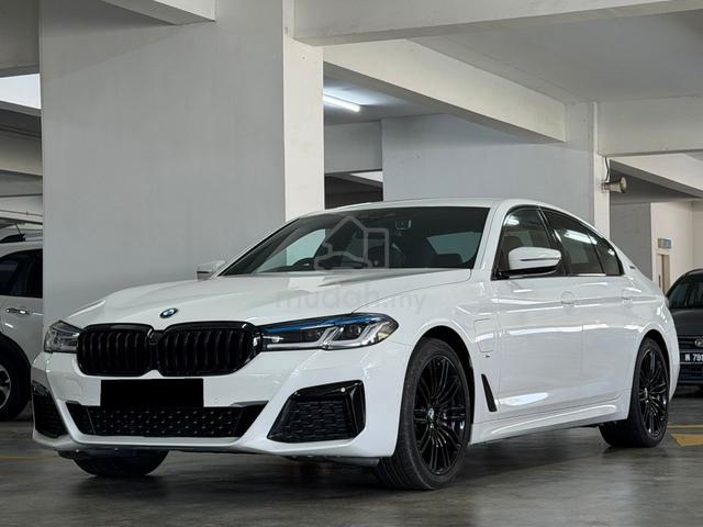 BMW 530e 2.0 M SPORT FULL SERVICE/FREE WARRANTY - 1
