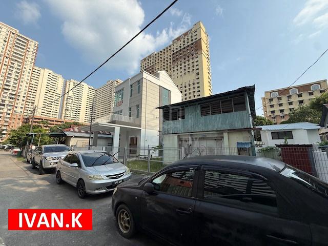 3 Storey Bungalow, Jelutong, Rebuilt Condition, Side With Land 5000 Sf 1