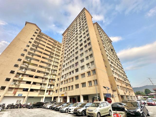Apartment Tanjung Merdeka Villa 1
