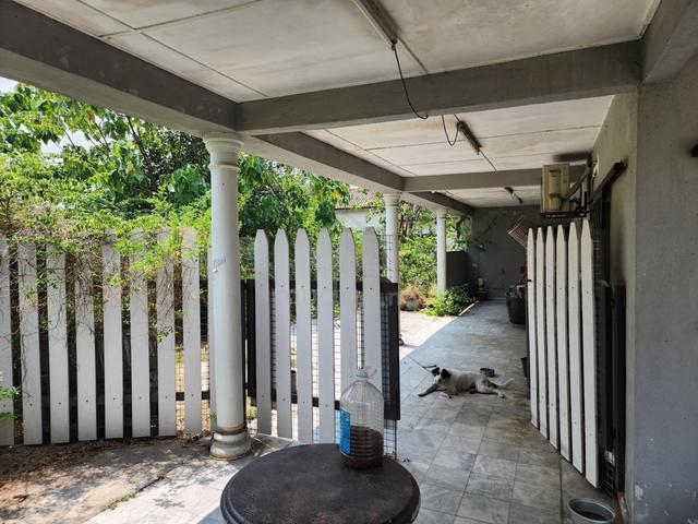 Big Land renovated single storey corner in Taman Maznah Klang For Sale 1