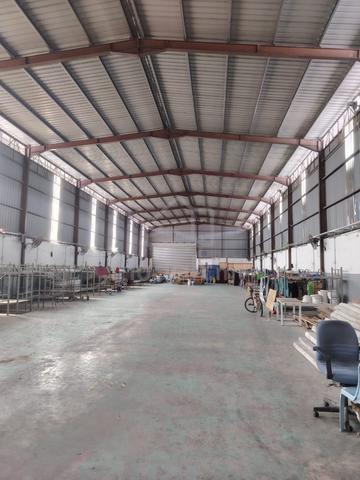 Batu Maung Warehouse 12,000sqft Height Ceilling Electric 250-Amp 1