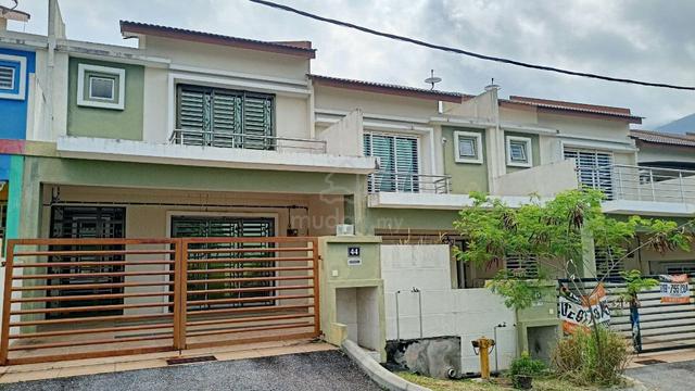 Facing open Double storey terrace taman nusa intan senawang 1