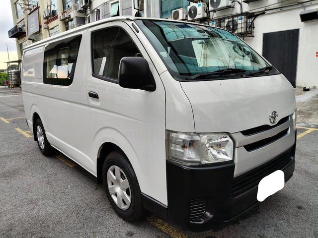 2017 Toyota HIACE 2.5 (M) Semi Panel Van - 1