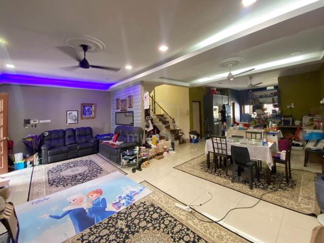 Spacious Unit, 2-Storey Terrace House Taman Lavender Height, Senawang 1