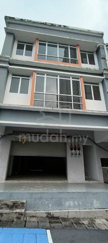 End Lot Salak Perdana 3 Storey Shoplots BIG SIZE 22x70 3