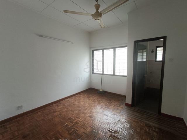 Nice House Double Storey USJ 11 Subang Jaya 4