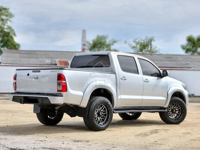 2015 Toyota HILUX 2.5 G TRD (A) 3 TAHUN WARRANTY - 4