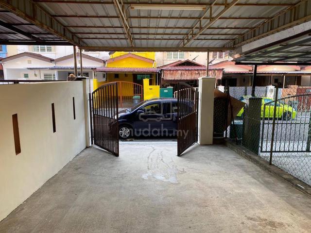 For Sale🏡🏡 Double Storey Taman Bestari Indah Ulu Tiram Johor 1