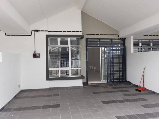 Kulai ioi Pipit single storey terrace house for sale 1