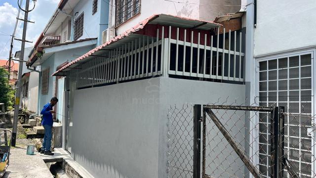 Landed Property - walking distance to LRT 2