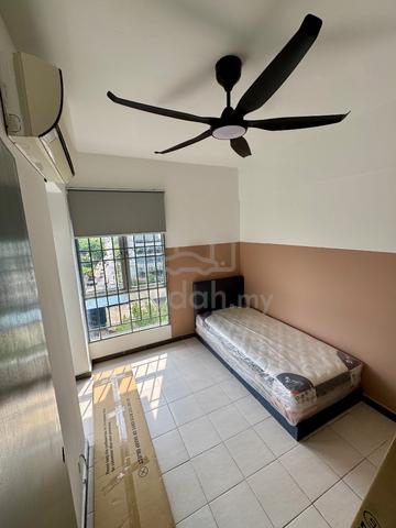 Single Medium Bedroom for Rent @ Warisan Cityview Condominium (Near 1