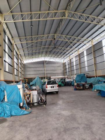 Warehouse For RENT JALAN BATU MAUNG, PENANG • Land Area: 12,800 sq ft 1