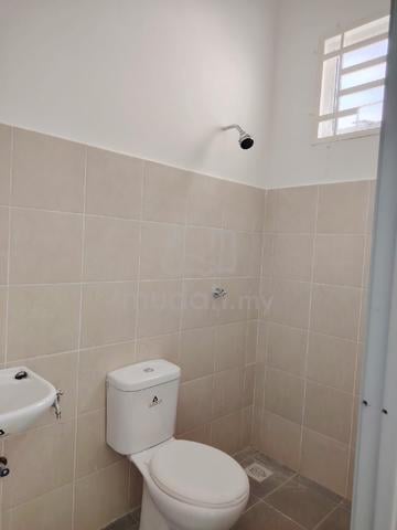 New house for Rent @ Permata Lunas 1