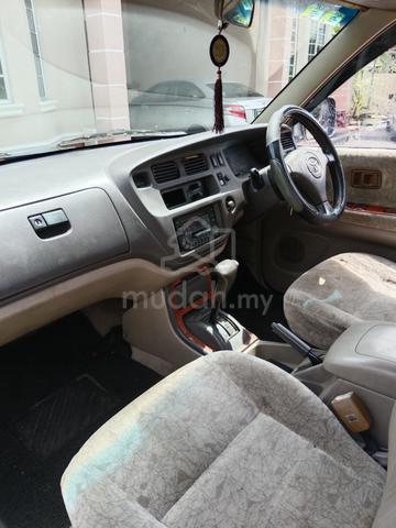 2003 Toyota UNSER 1.8 LGX (A) - 4