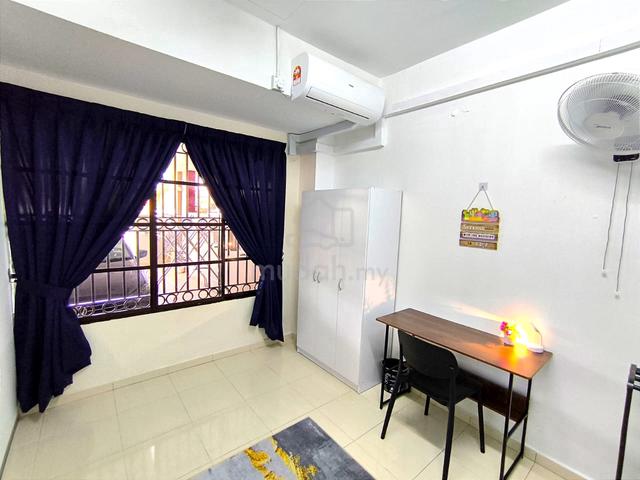 Bilik Premium Wanita near HTAA/Bdr Kuantan lengkap WIFI/Cleaner/Coway 4