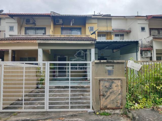 PARTIAL FURNISH Taman Pinggiran Senawang ,  Seremban @ Double Storey 1