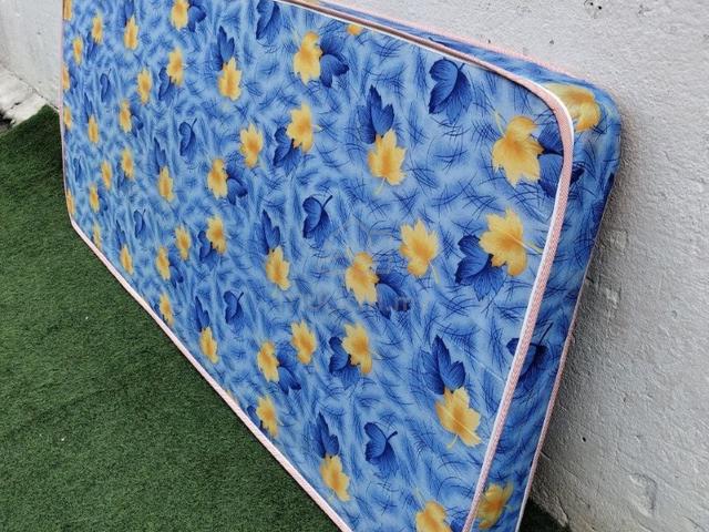 YF17C Tilam Single Foam Mattress 5.5" Blue - photo 2 of 6