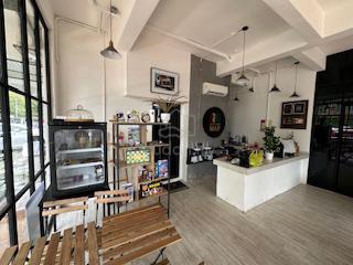 Sri gombak,Desa temenggong batu caves Corner G.floor shop limited unit 1
