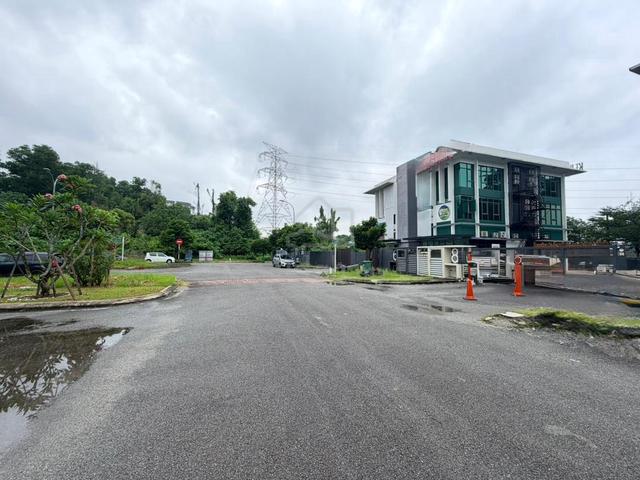 Prime 3 Storey Semi-D Shop Lot for Sale In Kota Kemuning 1