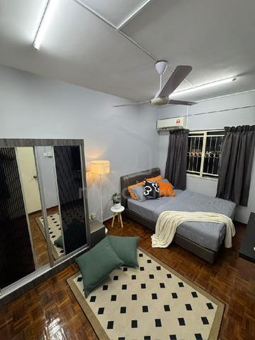 Master Bedroom for rental 1