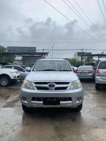 2006 Toyota HILUX 2.5 G MY05 KUN25R (A) - 1