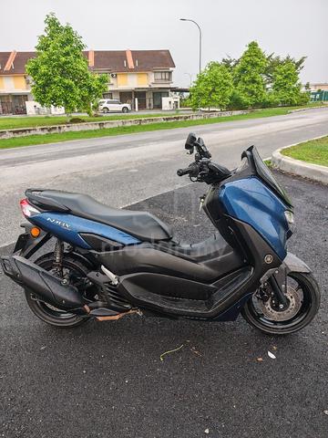 Yamaha NMAX V2 2023 like new Direct owner - photo 6 of 8