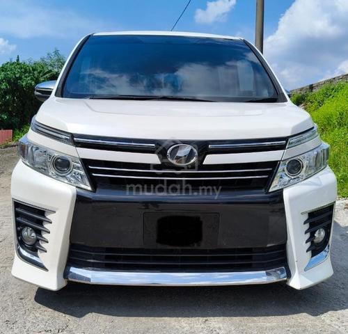 2016 Toyota VOXY🔥ORI ZS KIRAMEKI🔥7 SEAT🔥3 unit - 2